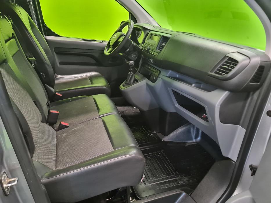 Toyota Proace 2021
