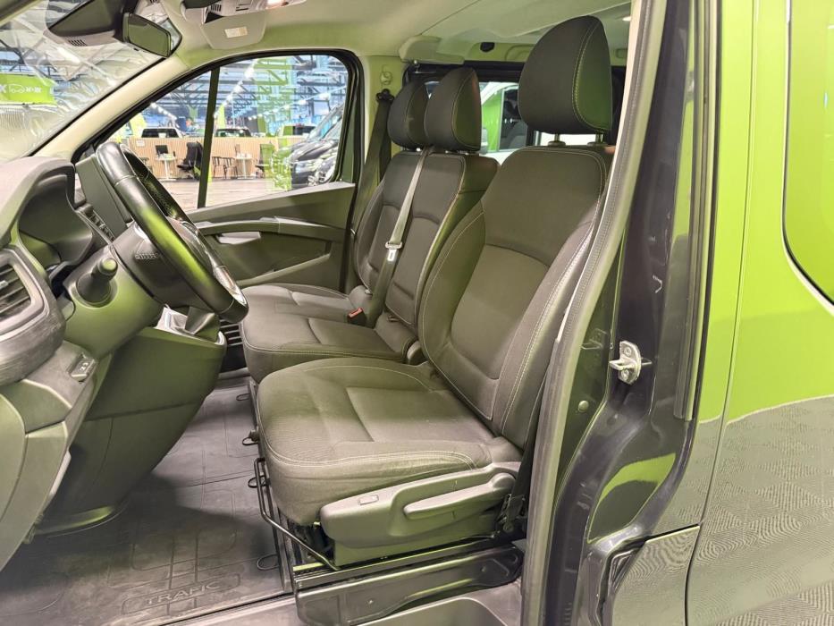 Renault Trafic Combi 2022