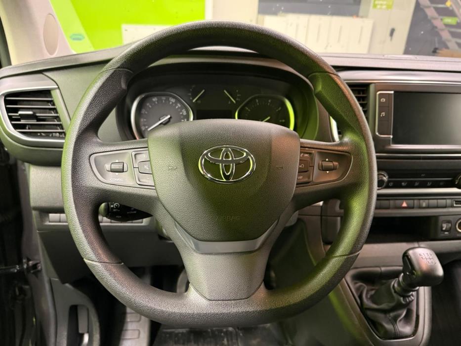 Toyota Proace Verso 2017