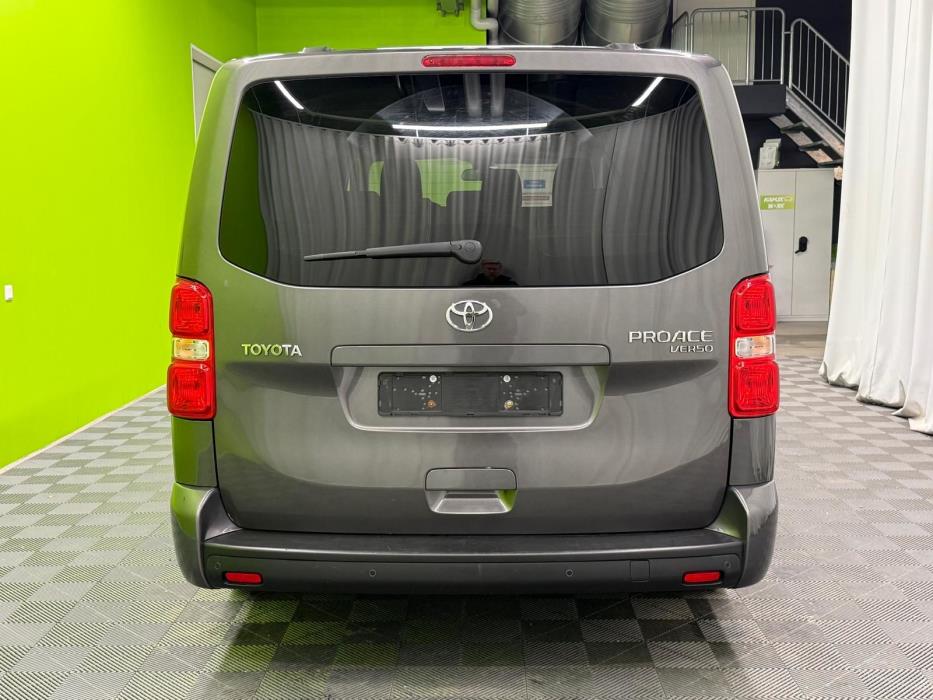 Toyota Proace Verso 2017