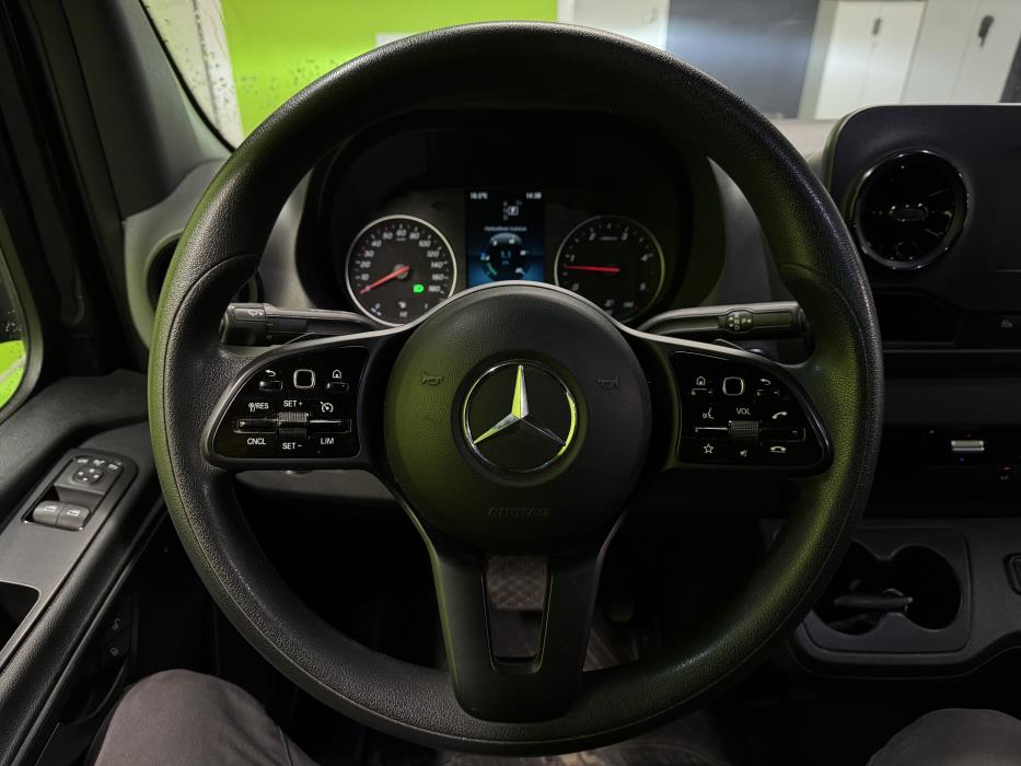 Mercedes-Benz Sprinter 2021