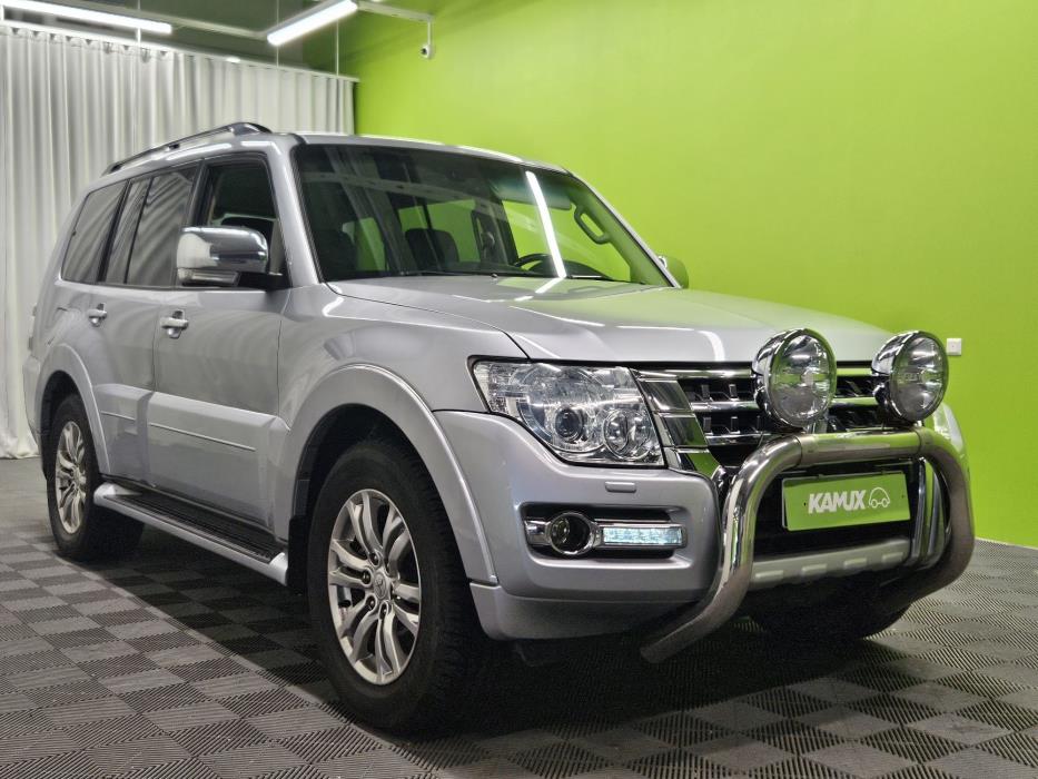 Mitsubishi Pajero 2015