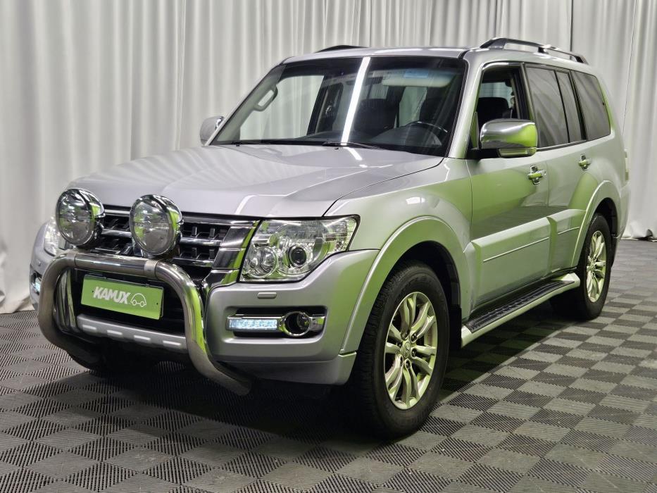 Mitsubishi Pajero 2015