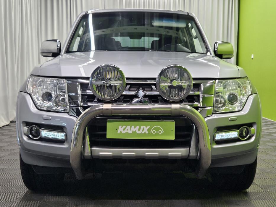 Mitsubishi Pajero 2015