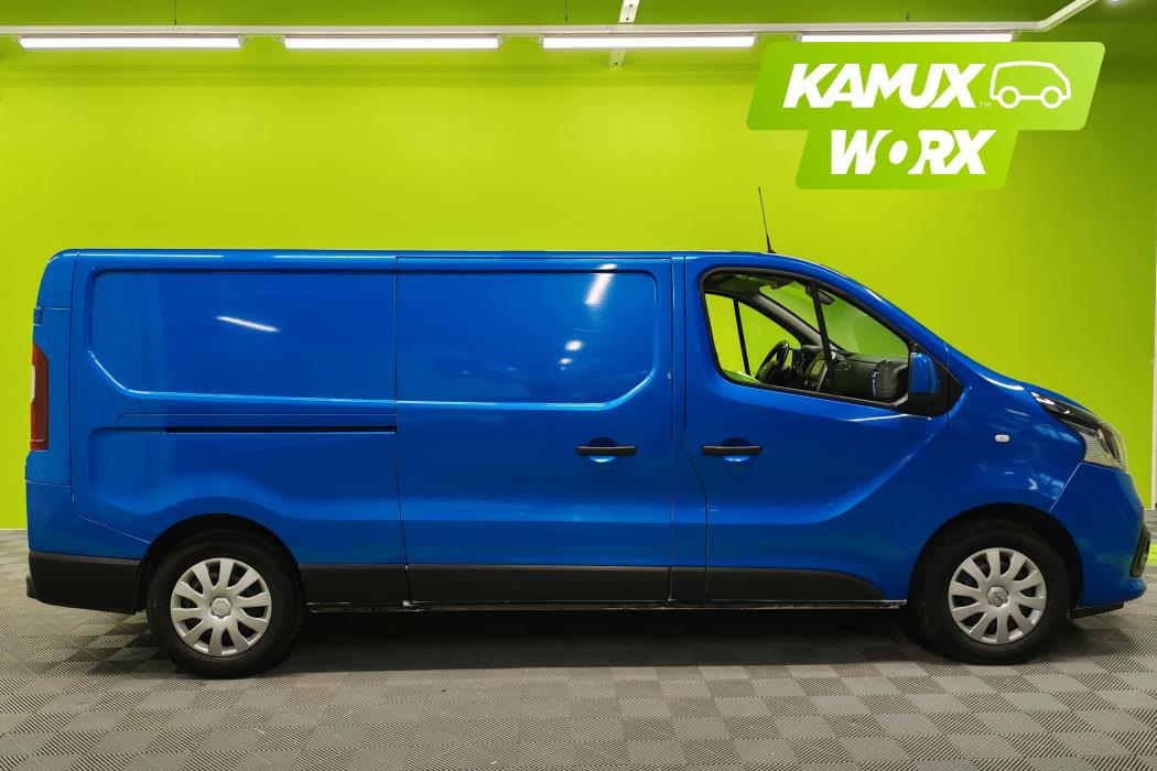 Nissan NV300 2021