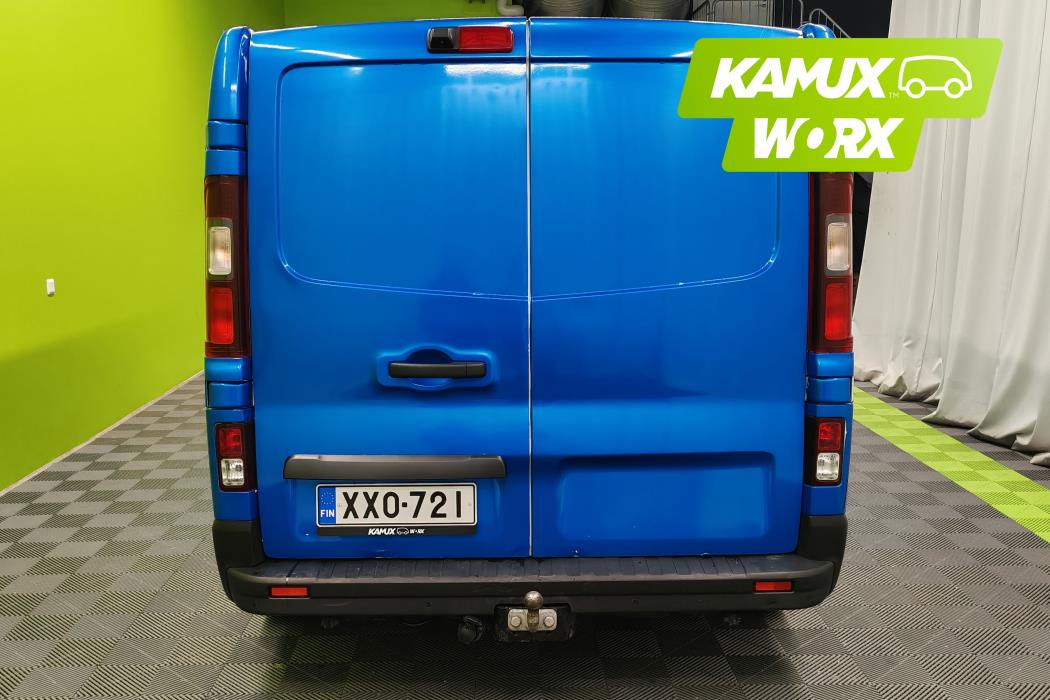 Nissan NV300 2021