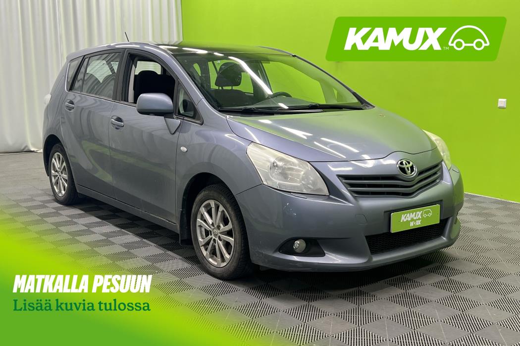Toyota Verso 2011
