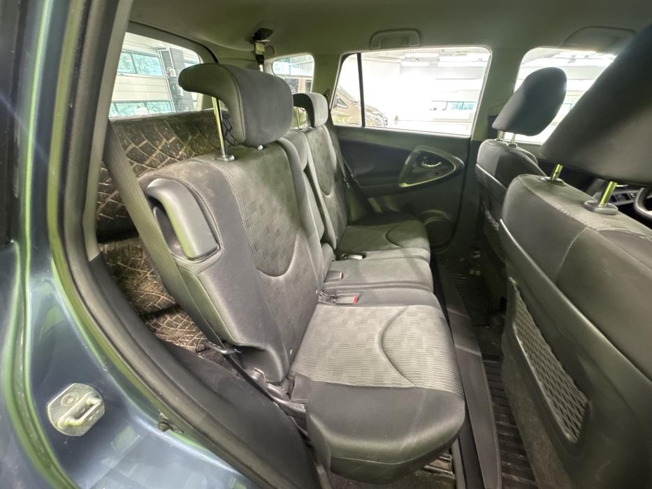 Toyota RAV4 2012