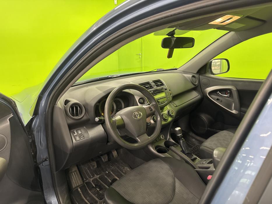 Toyota RAV4 2012