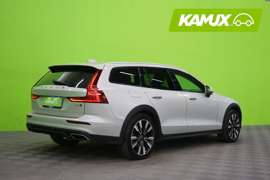 Volvo V60 Cross Country 2019