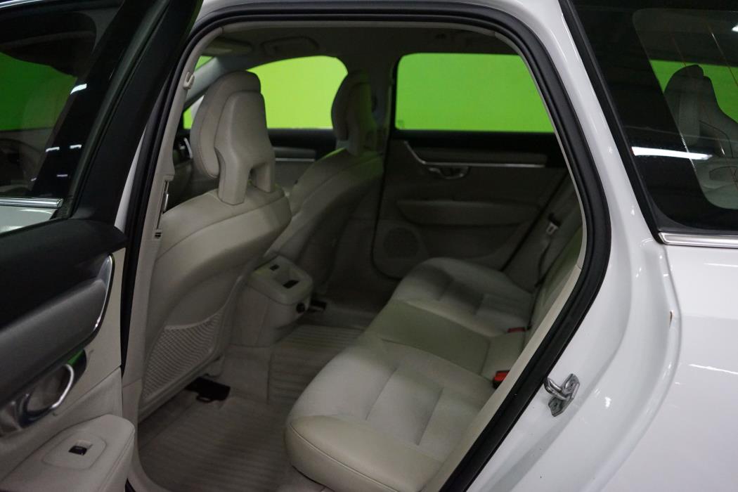 Volvo V90 2017