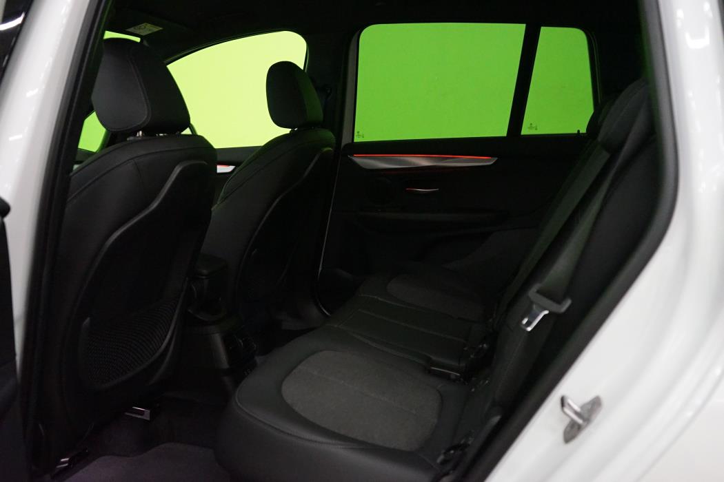 BMW 218 2022