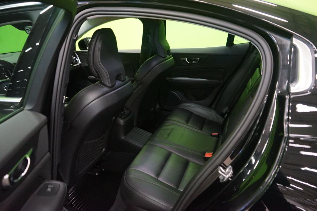 Volvo S60 2021