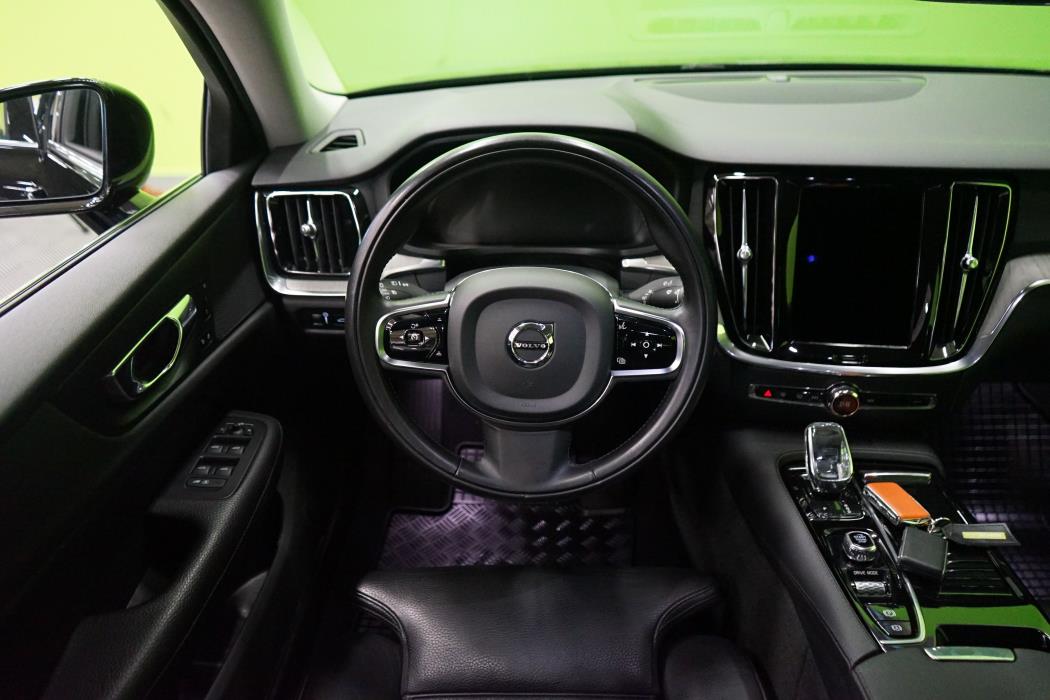 Volvo S60 2021