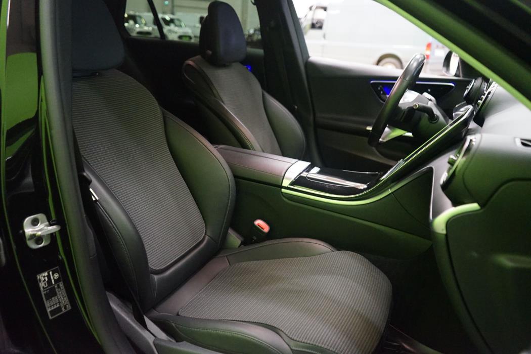 Mercedes-Benz C 2023