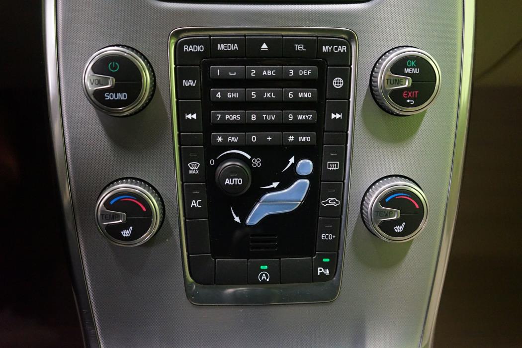 Volvo V70 2016