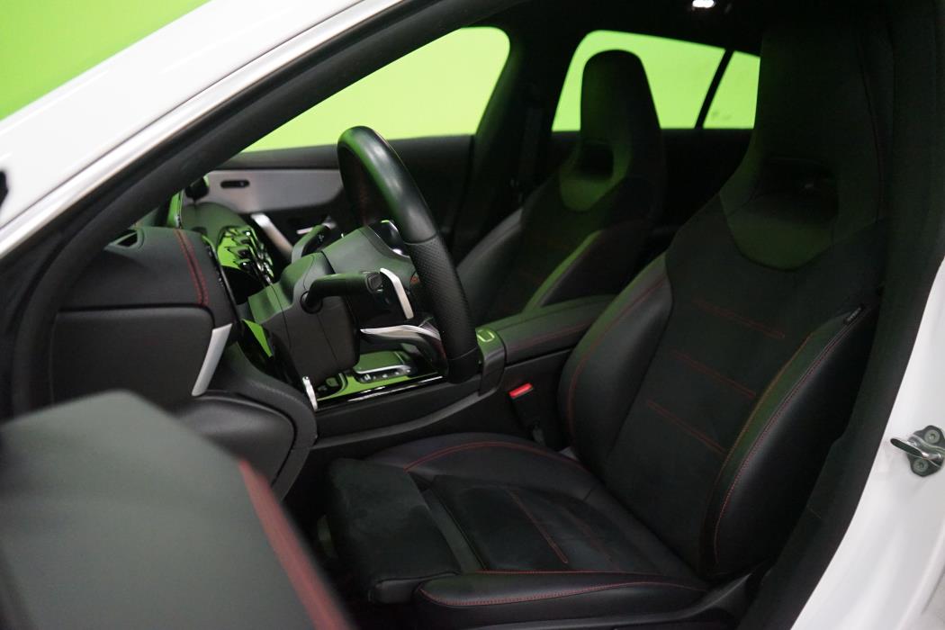 Mercedes-Benz CLA 2023