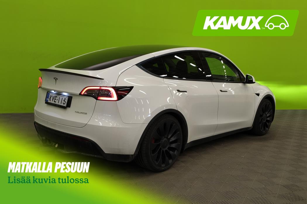 Tesla Model Y 2023