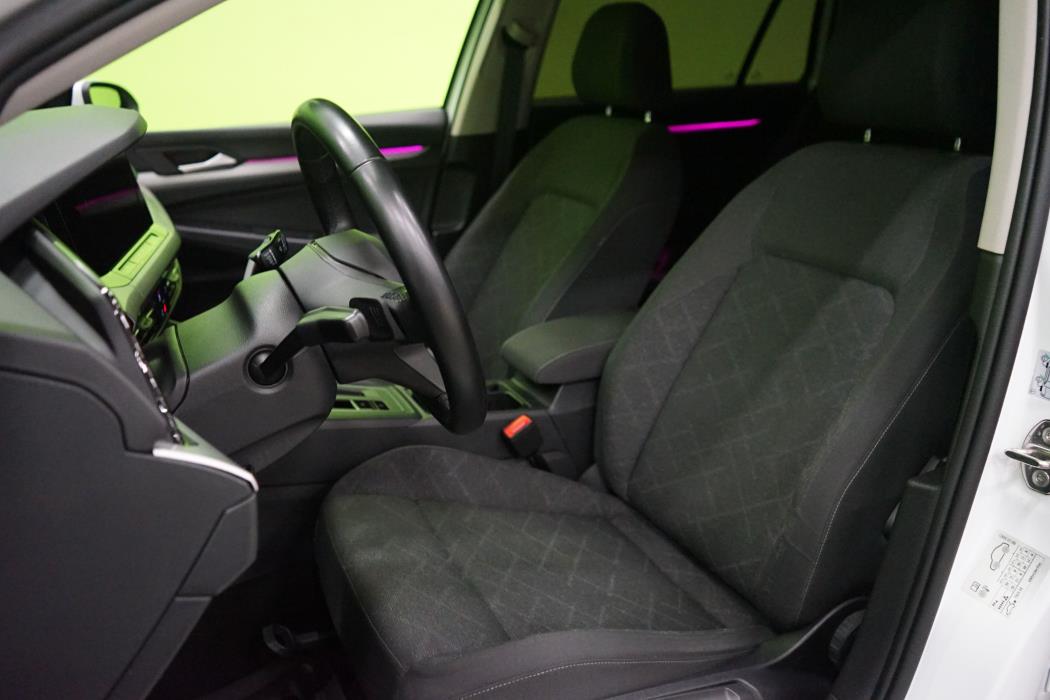 Volkswagen Golf 2021