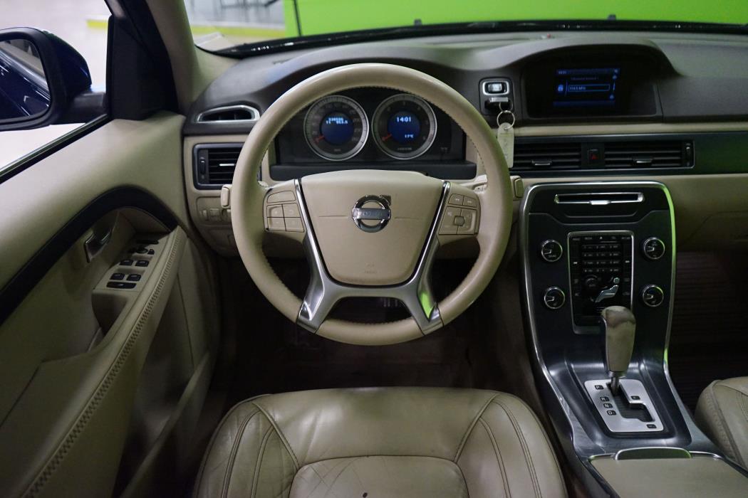 Volvo V70 2012