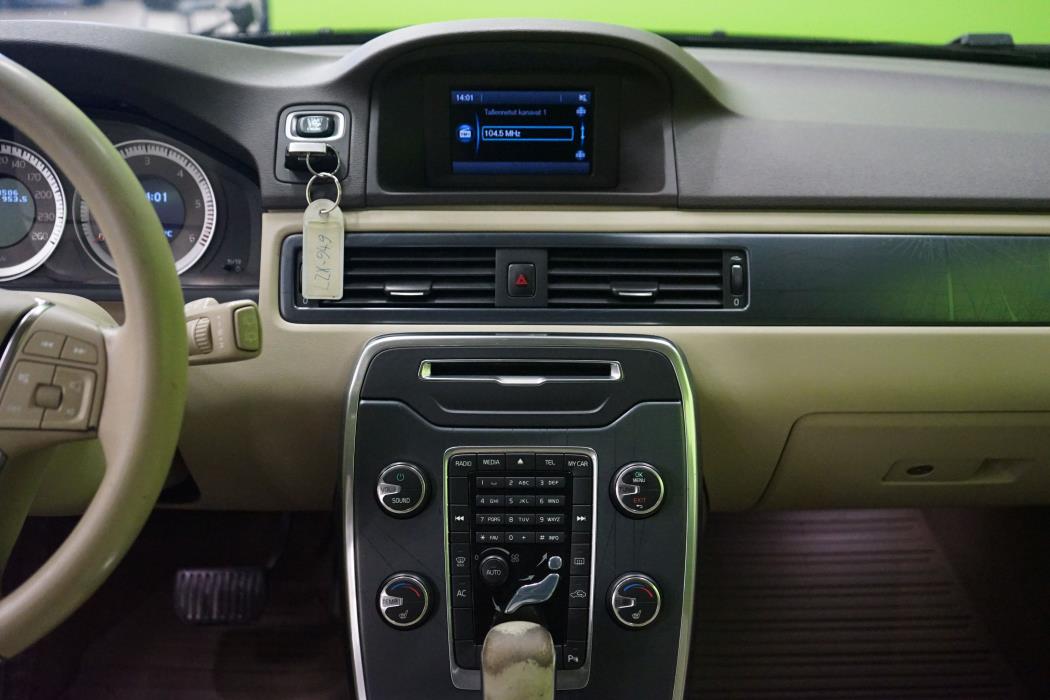 Volvo V70 2012