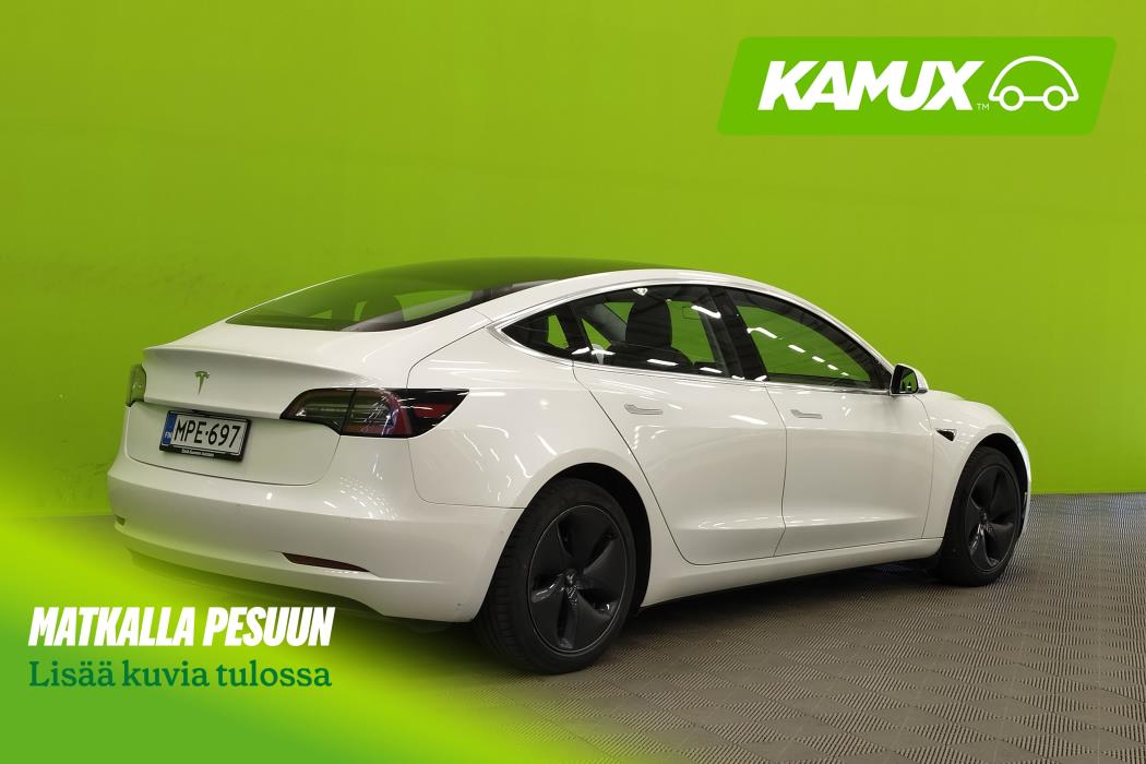 Tesla Model 3 2020