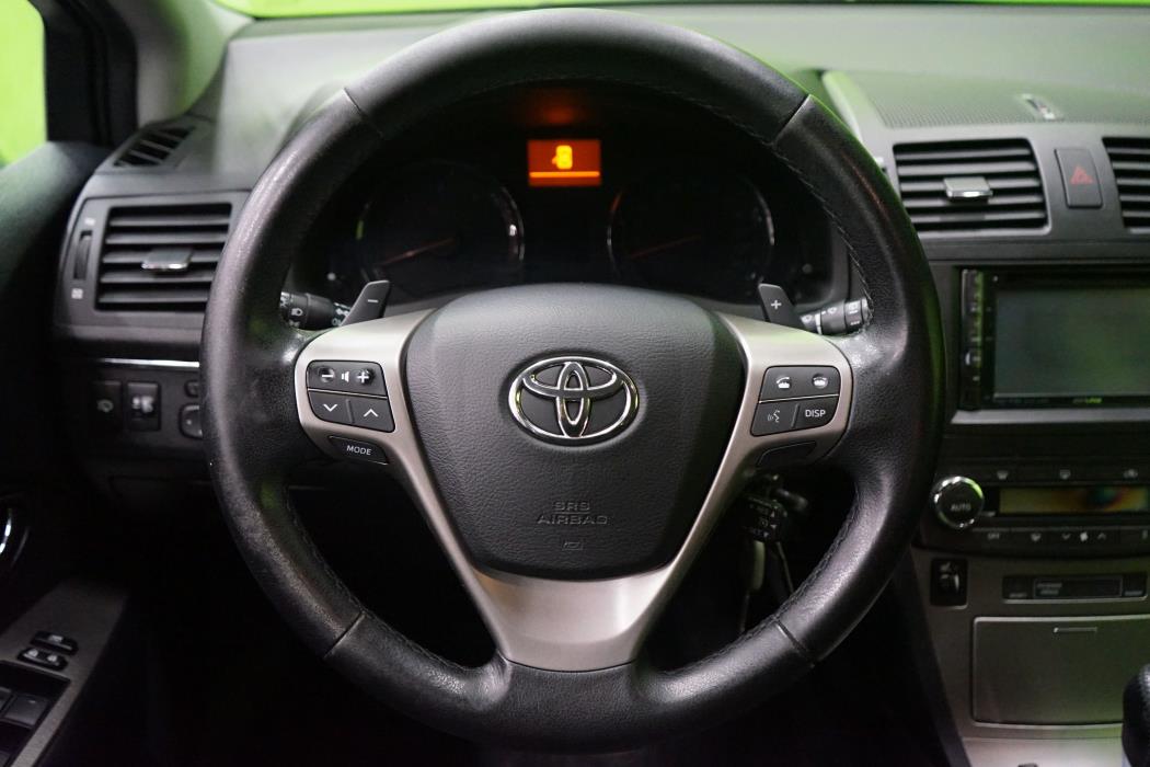 Toyota Avensis 2010