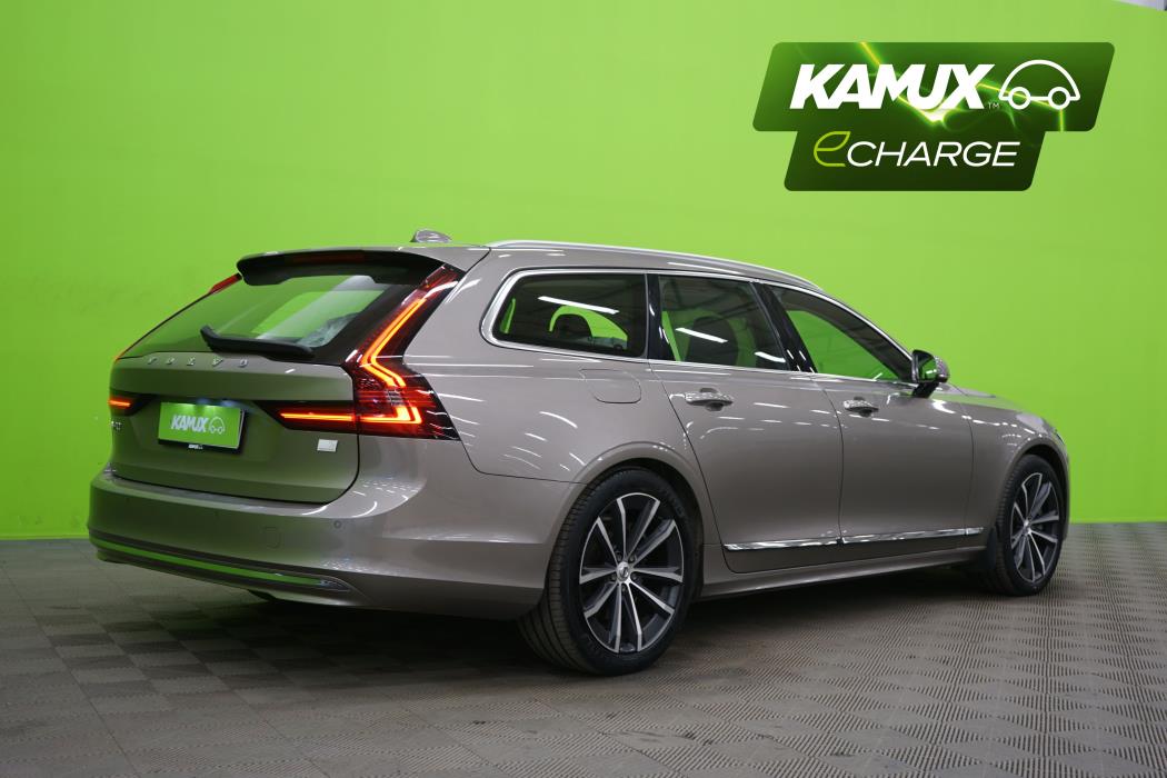 Volvo V90 2022