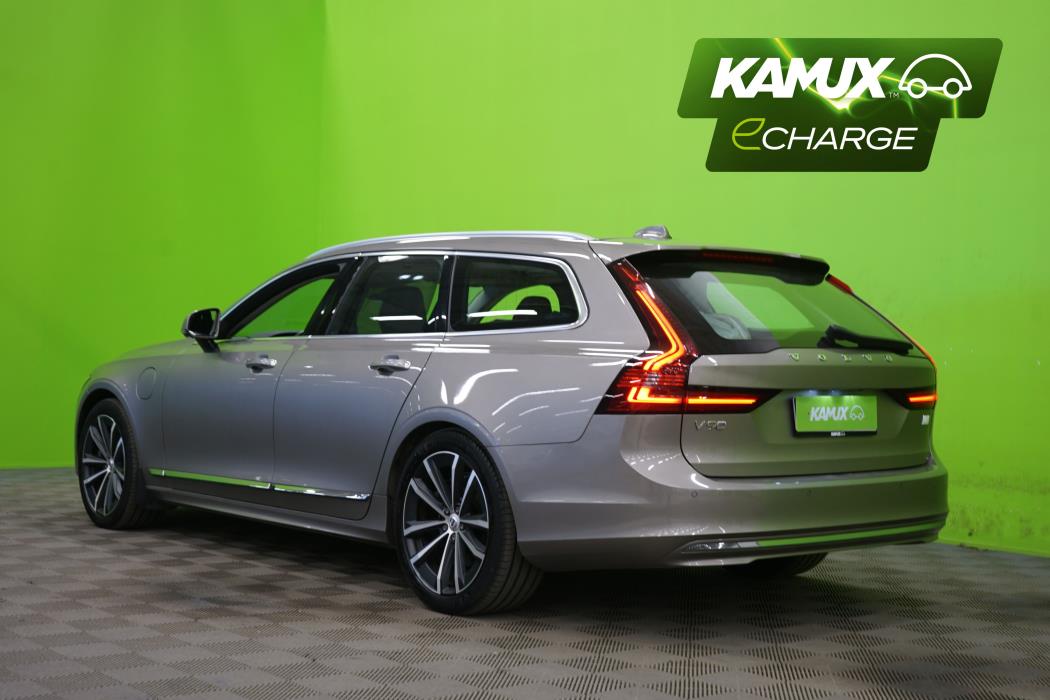 Volvo V90 2022