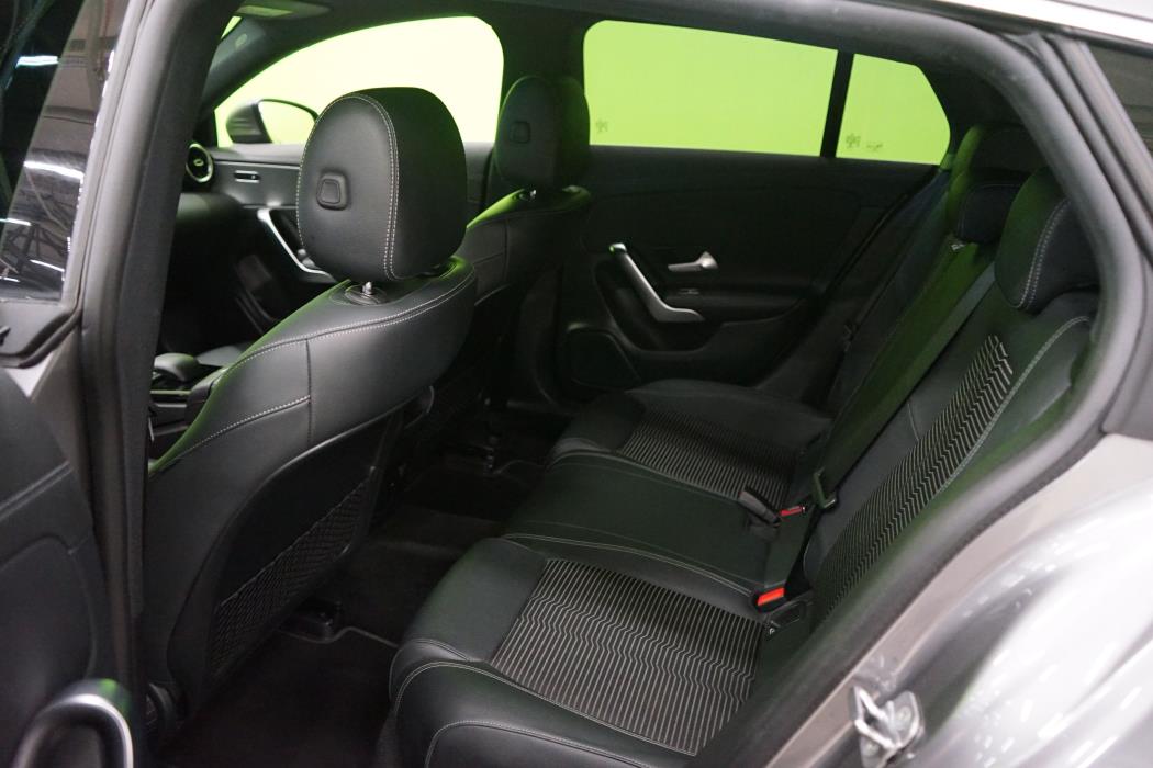 Mercedes-Benz CLA 2023