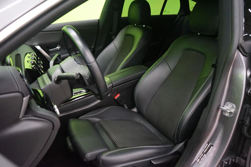 Mercedes-Benz CLA 2023