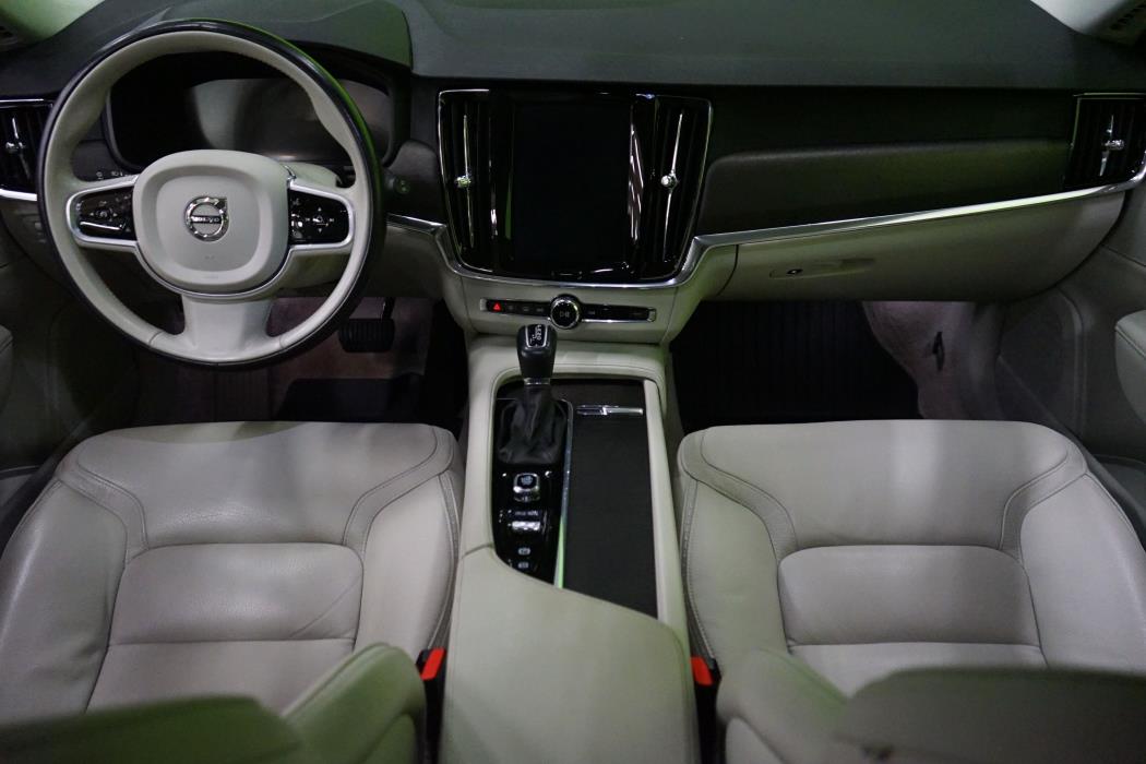 Volvo V90 Cross Country 2019