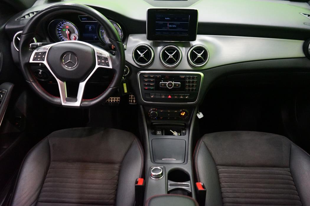 Mercedes-Benz CLA 2013