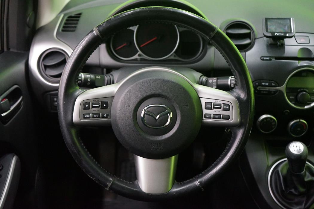 Mazda 2 2010