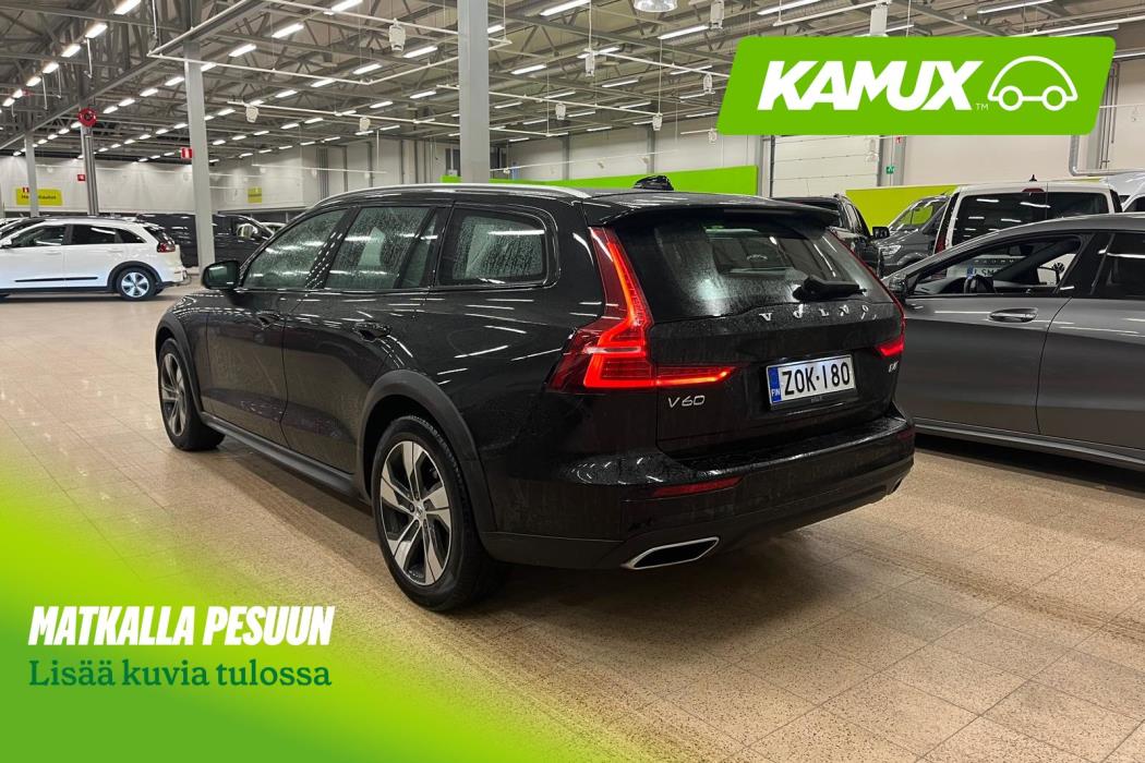 Volvo V60 Cross Country 2022