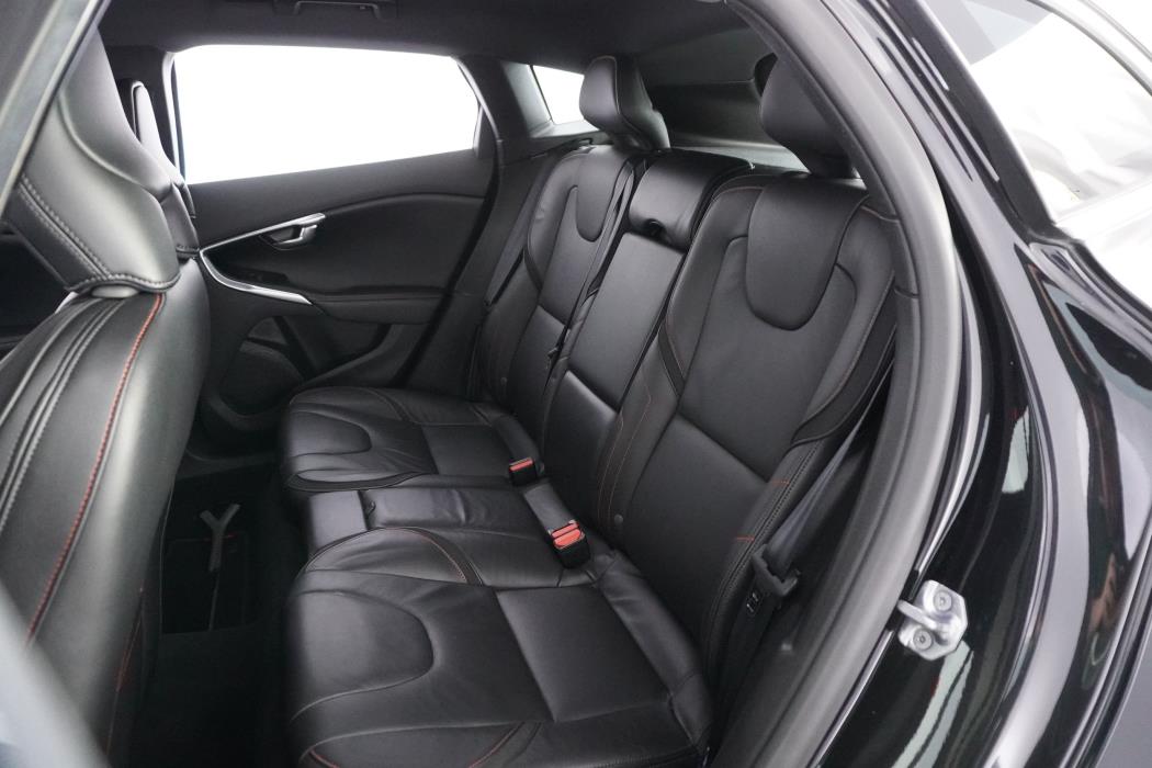 Volvo V40 2015