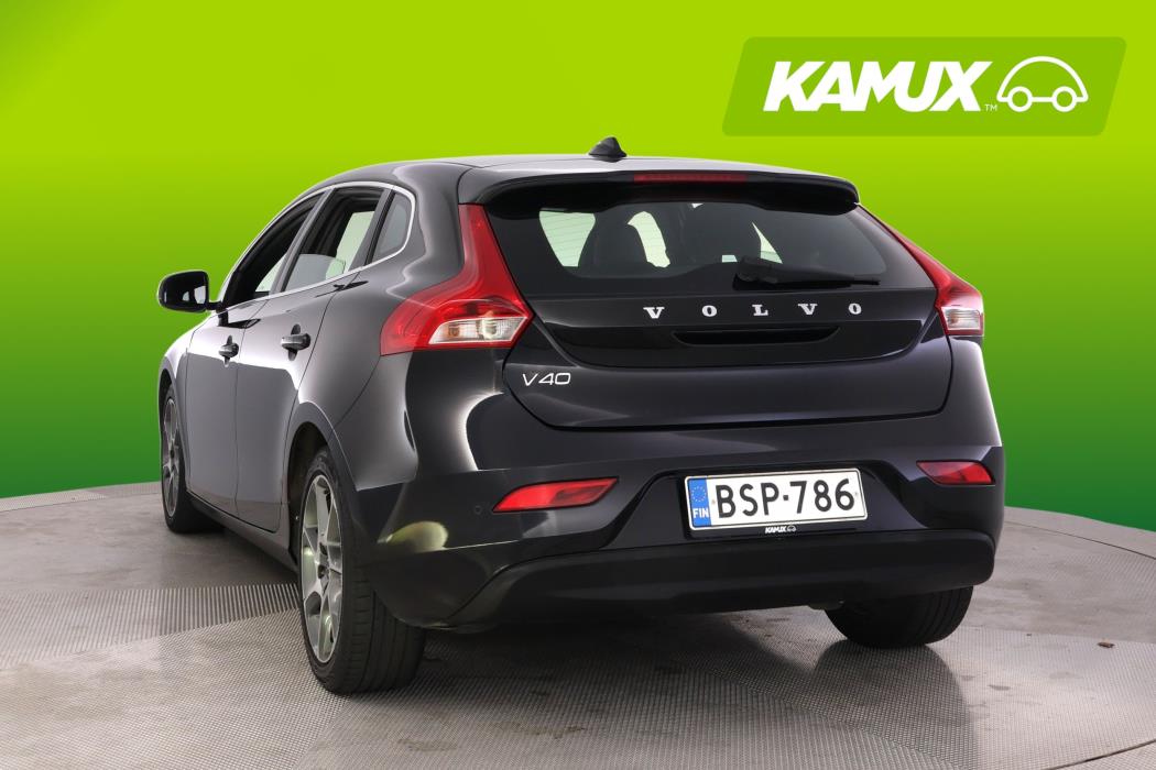 Volvo V40 2015