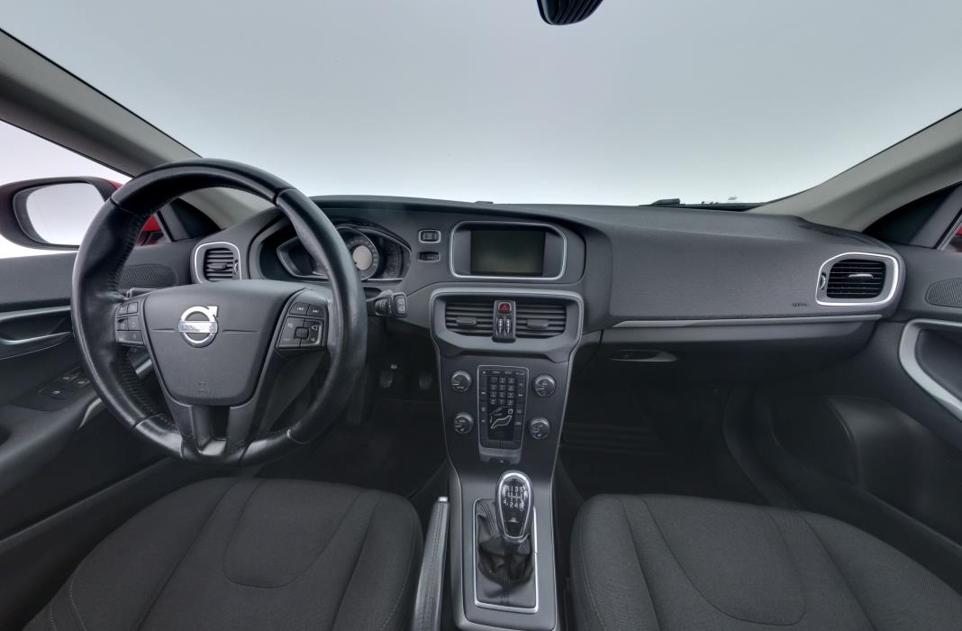 Volvo V40 2013