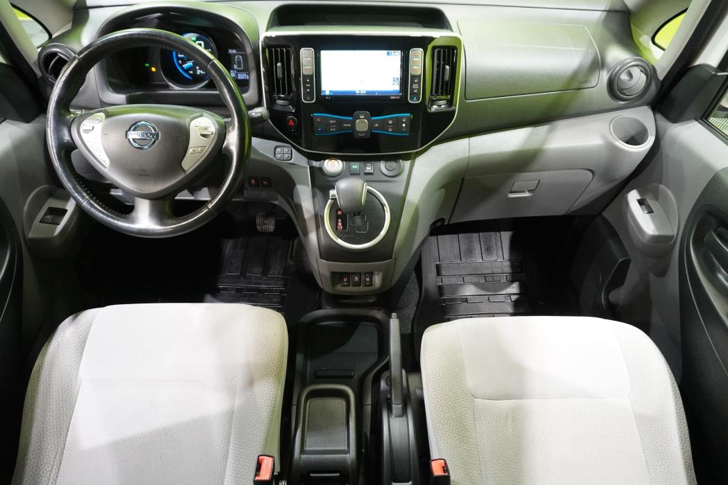 Nissan e-NV200 2015