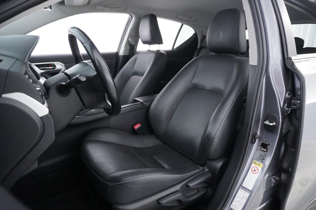 Lexus CT 2012
