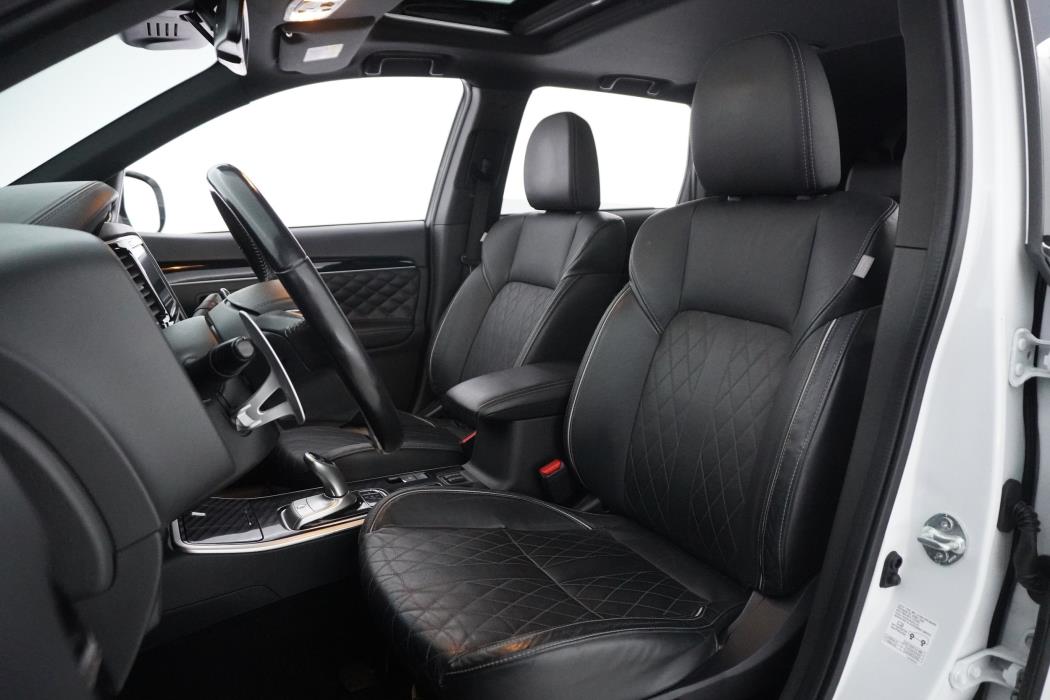 Mitsubishi Outlander PHEV 2019