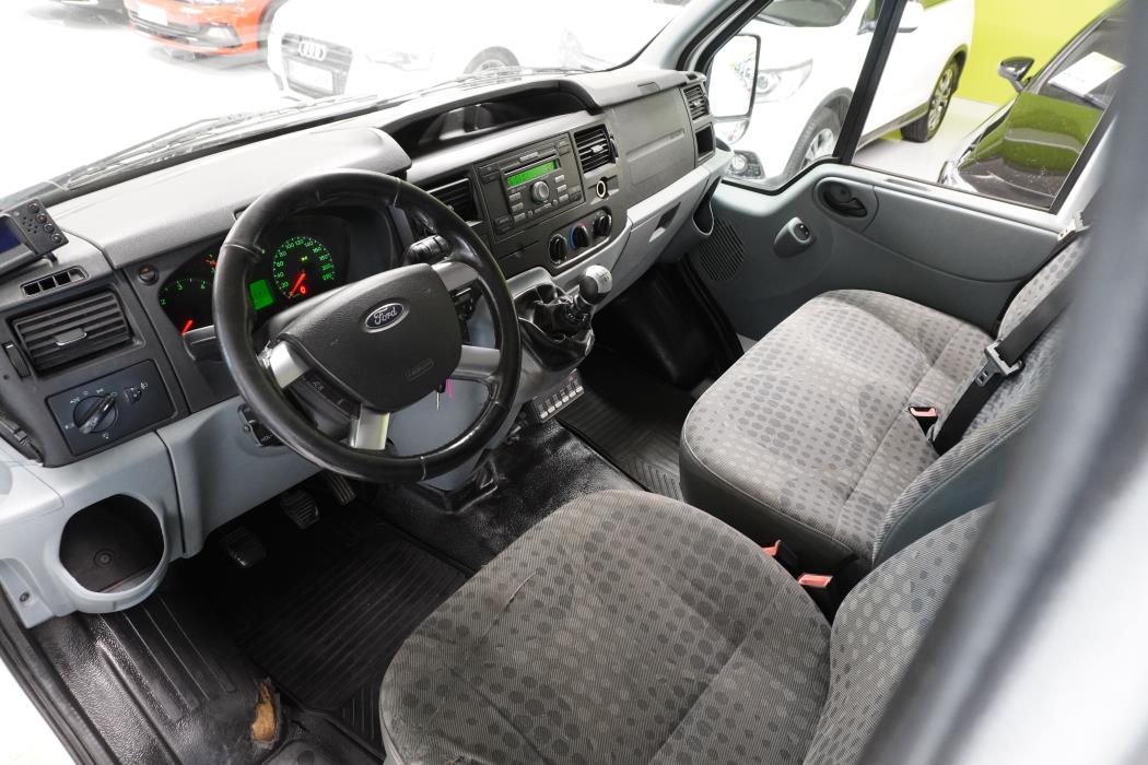 Ford Transit 2011