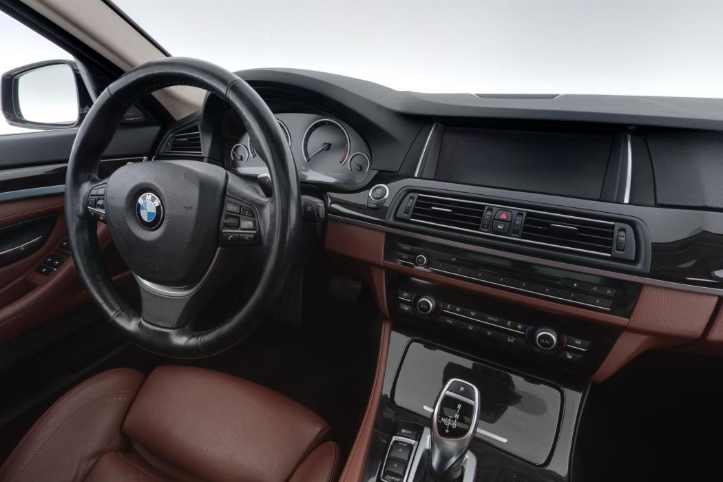 BMW 530 2015