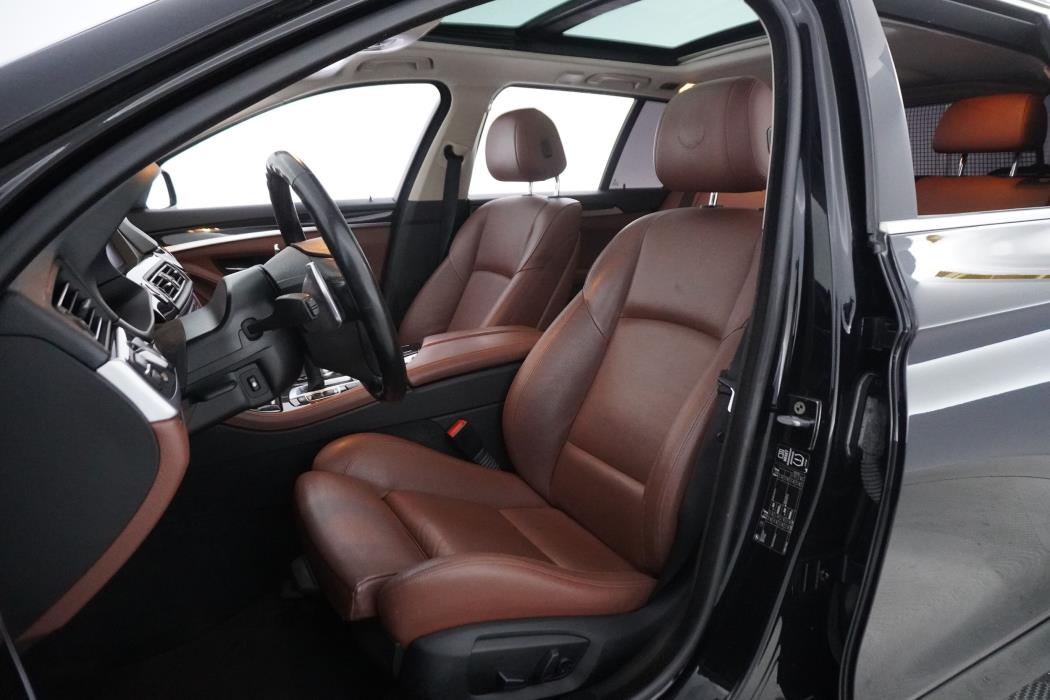 BMW 530 2015