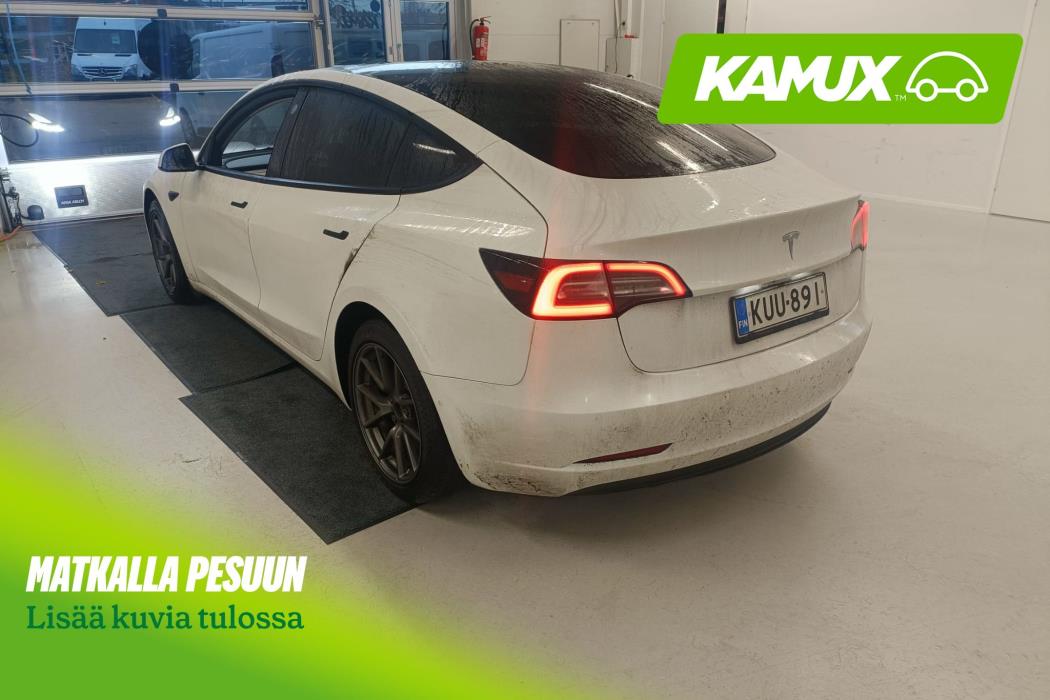 Tesla Model 3 2021