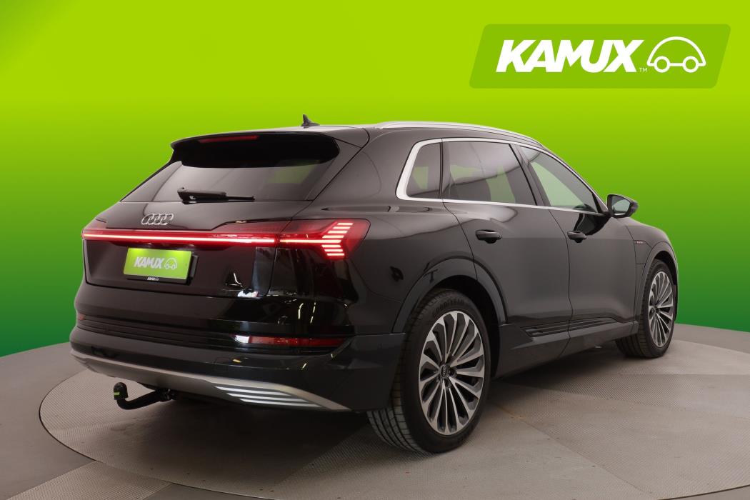 Audi e-tron 2023