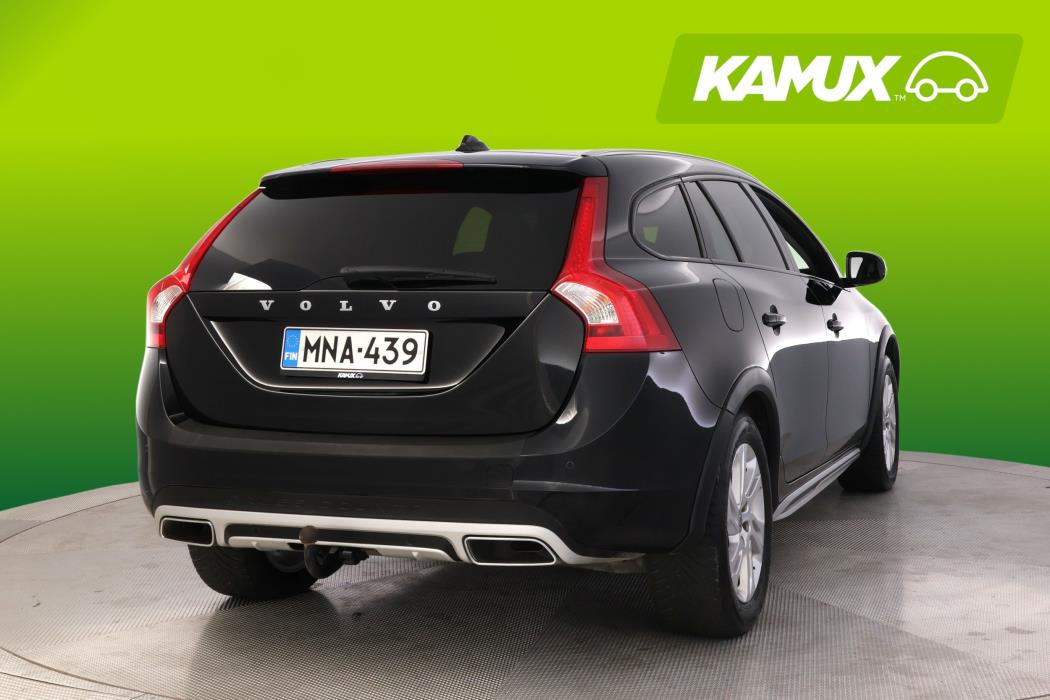 Volvo V60 Cross Country 2018