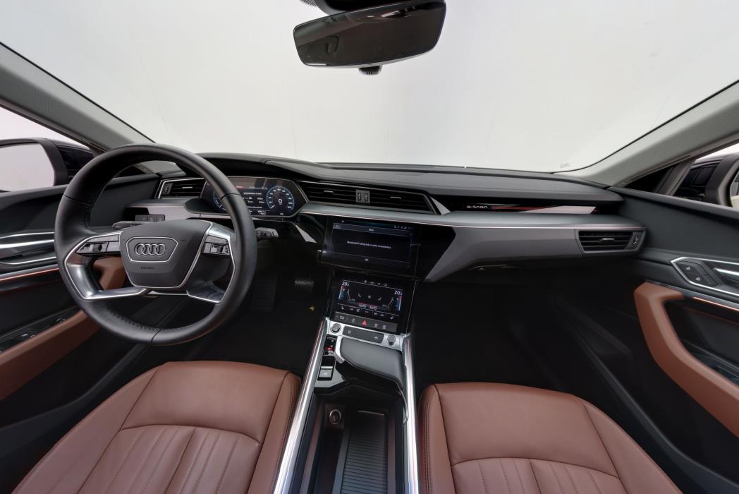 Audi e-tron 2023