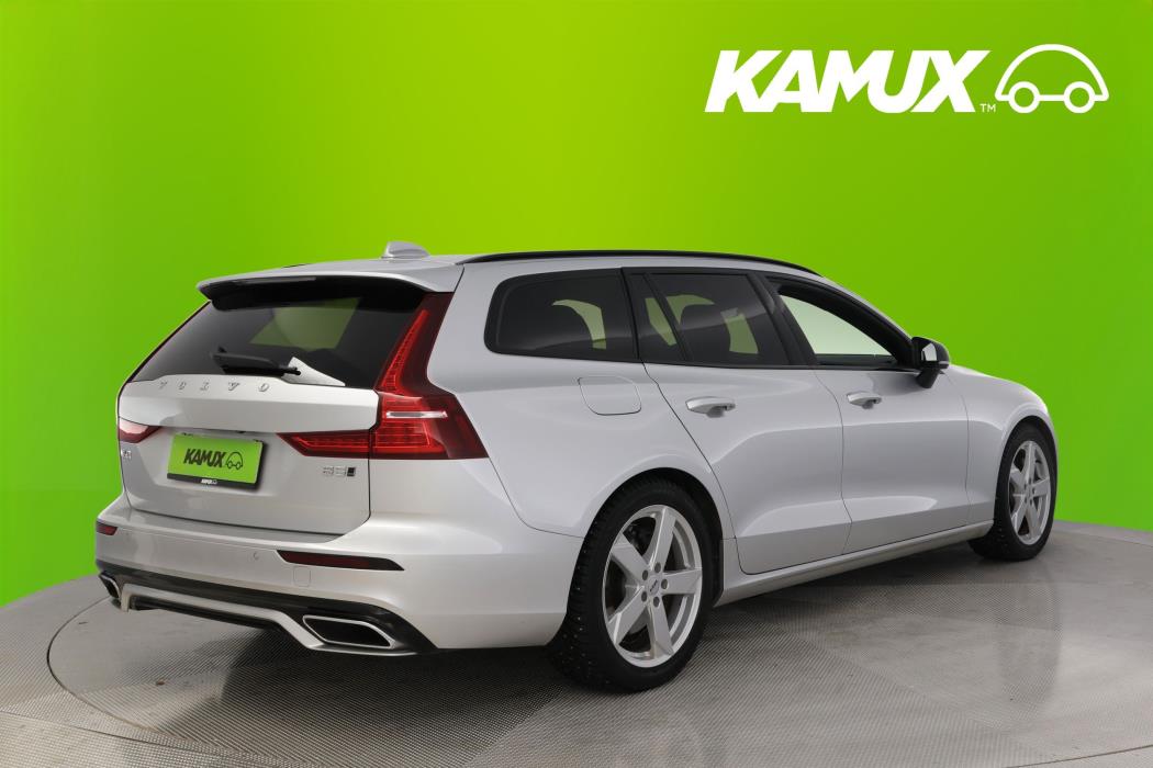 Volvo V60 2022