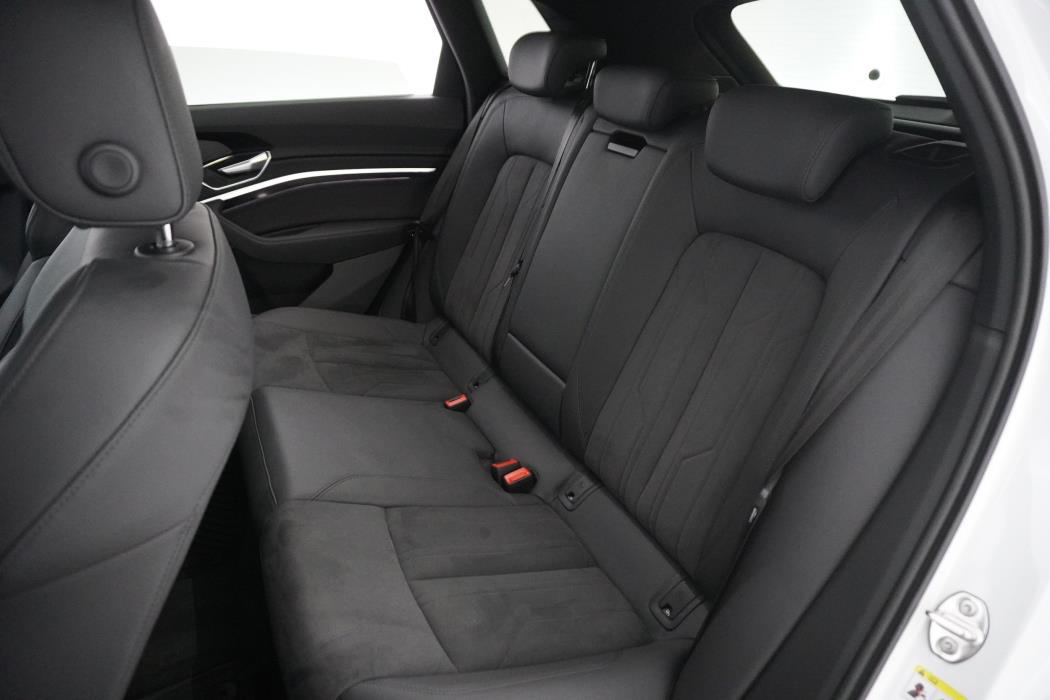 Audi e-tron 2022